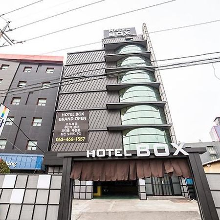 Gunsan Hotel Box Dış mekan fotoğraf